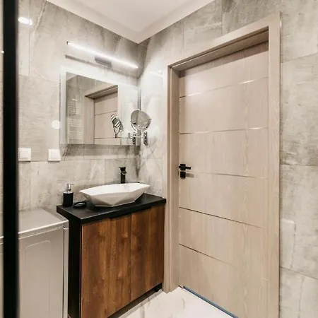 C Park Apartment Ostrow Wielkopolski